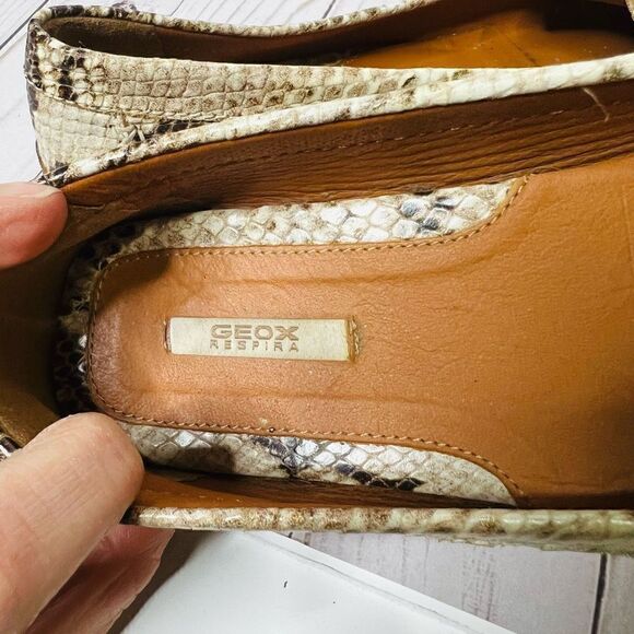 GEOX Respira Snakeskin Leather Loafers - Picture 7 of 10